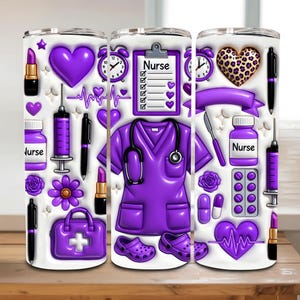 Uppblåst sjuksköterskemugg med PNG-motiv, lila 3D-sjuksköterskemugg med sublimeringsdesign, 20oz medicinsk rock, spruthjärtdesign