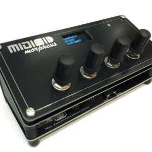 MIDISID 4: MIDI in, 2 x SID clones, Audio out