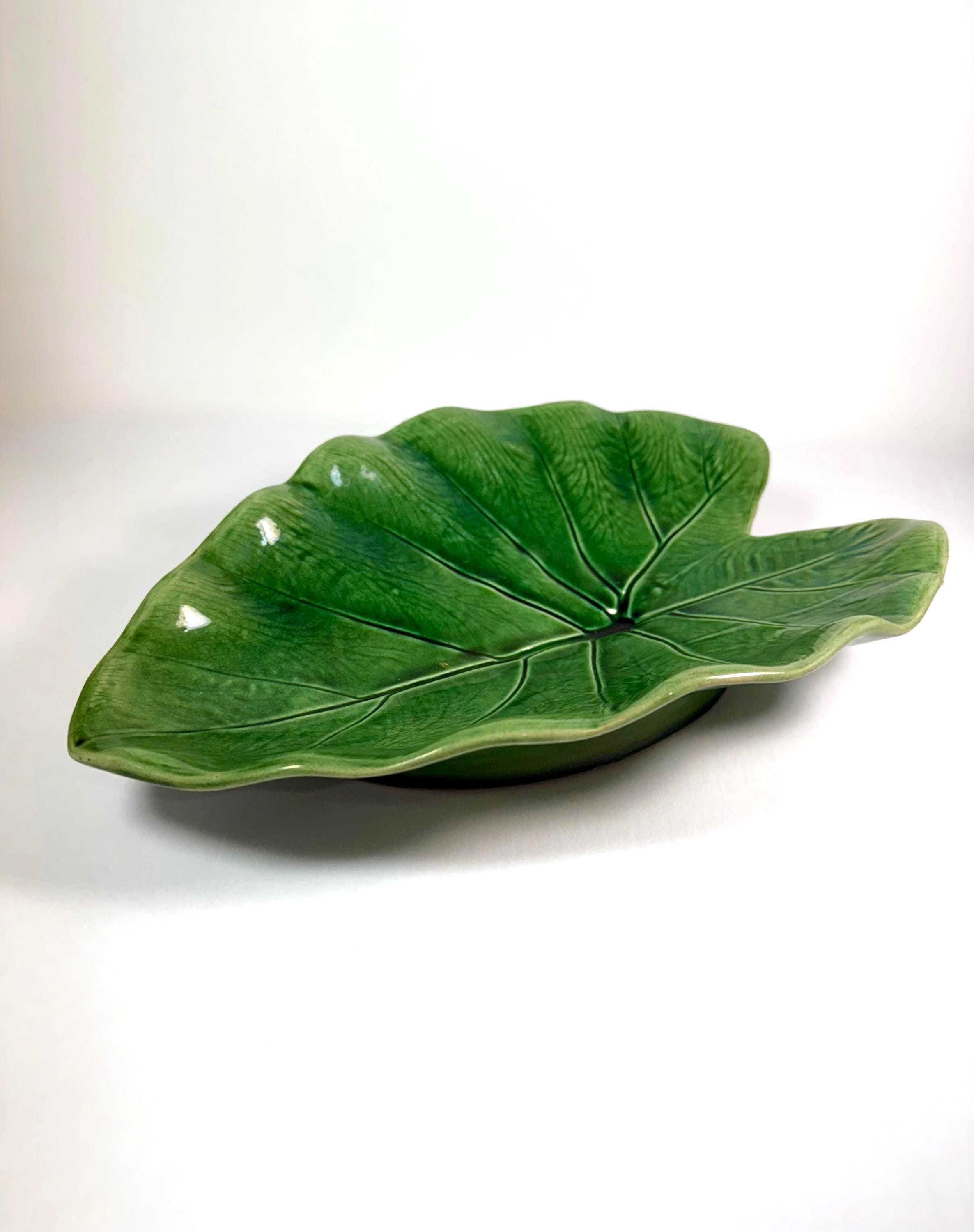 Griffin Smith and Hill Majolica Leaf Elephant Ear Tray Plate 11