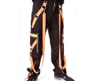 Pantalones de tirantes técnicos negros: ropa urbana cyberpunk gótica con arnés naranja