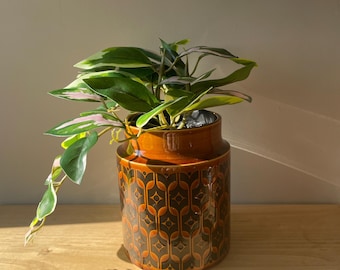 Vintage Hornsea Heirloom plant pot