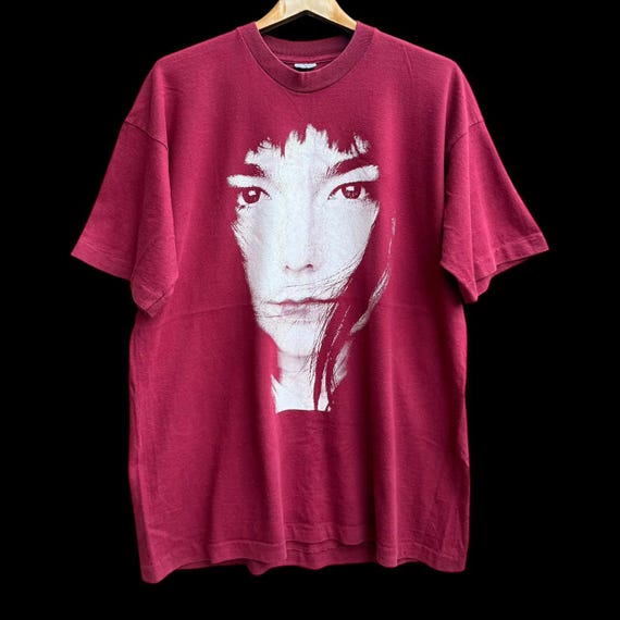 90's björk shirt - Gem 90's björk shirt - Gem