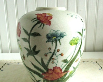 Andrea by Sadek Fleurs de Chantilly Hand Painted Vase