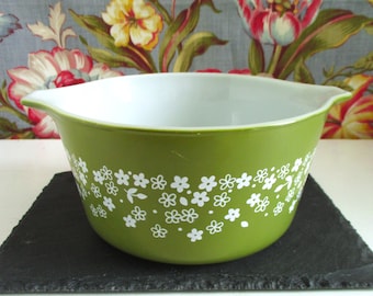 Spring Blossom - Crazy Daisy - PYREX - #473-B One Liter Casserole Baking Dish