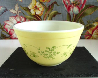 Shenandoah - PYREX - 401 Small Mixing Bowl