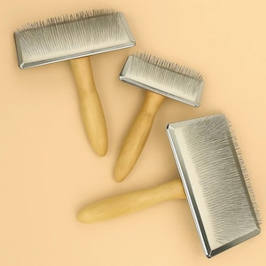 Wooden Grooming Brush for Dog and Cats, Pet Hair Removal, Pet Grooming, Cat Accessory, Cat Beauty Supplies, Cat Accessory