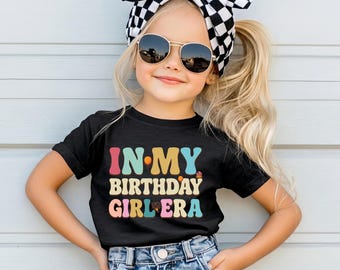 Magliette retrò floreali e groovy dell'era "In My Birthday Girl"
