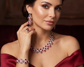 Conjunto de joyas de color rojo rubí: collar, pendientes, pulsera y anillo para bodas, damas de honor y madres de la novia.