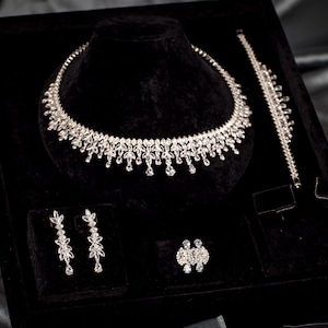 Swarovski Crystal Wedding Jewelry Set: Bridal Necklace & Earrings