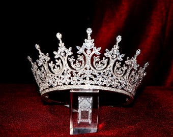 Swarovski Inspired Crystal Bridal Tiara – Luxury Wedding Crown – Unique Headpiece for Bride – Elegant Wedding Hair Piece
