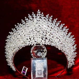 Swarovski Zircon Bridal Crown: Handmade Crystal Wedding Tiara