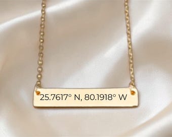Collar con coordenadas personalizadas – Collar con barra de ubicación GPS – Joyería personalizada de latitud y longitud – Regalo significativo para ella