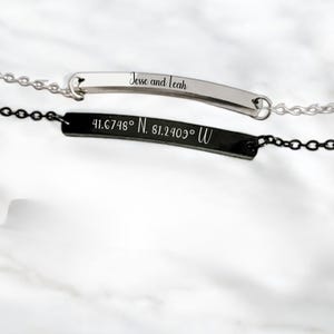Gepersonaliseerde staafketting, minimalistische goudstaafketting, gepersonaliseerde staafketting, naamketting, gegraveerde ketting, Moederdagcadeau voor haar