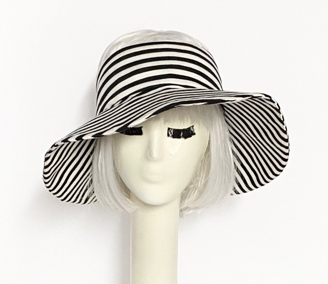Sun Hat Striped Black & White Visor - Etsy display picture 1