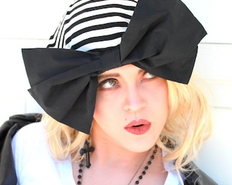 Striped Turban Hat Bow, Beret Hat Bow,  Borderline Hat,  Black & White Striped Knit Turban Bow, Black Beret Bow