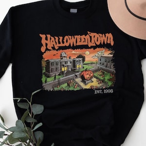 Halloweentown Est 1998 Sweatshirt,Halloween 2025 Pumpkin Sweatshirt,Halloweentown University Sweatshirt,Retro Halloween Sweater,Pumpkin Gift