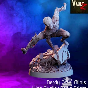 Spider Zombie | 30mm 32mm | Zombie Miniature | Superhero| Vaultz