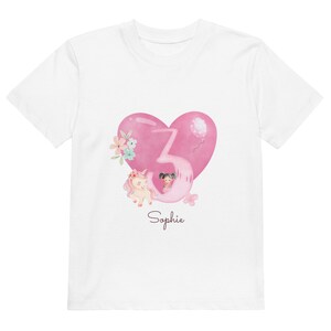 Camiseta de aniversário personalizada para meninas – Design de balões de unicórnio de 3 anos – Camiseta com nome personalizado – Conjunto de presente com cartão de aniversário