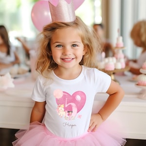 Personalisiertes Geburtstags-T-Shirt für Mädchen - 5 Jahre Einhorn-Design - Individuelles Namensshirt - Schönes Geburtstagsgeschenk mit Geburtstagskarte