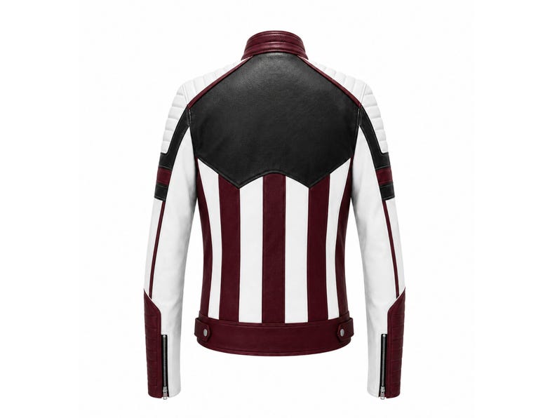 Puede incluir: Chaqueta de cuero con un dise&ntilde;o llamativo. La parte trasera presenta un panel superior negro, rayas blancas y burdeos, y mangas blancas con detalles burdeos y negros. La chaqueta tiene cuello alzado y pu&ntilde;os con cremallera.