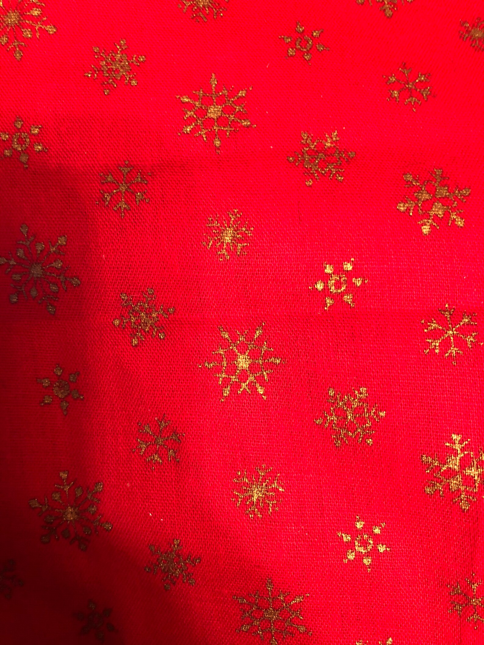 thumbnail image 2 of Metallic Gold & Silver Christmas Quilting Cotton Fabric – Fat Quarter Or By The Metre, 45" Wide 2 of 14