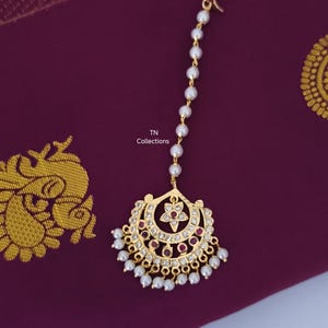 Traditional Gold Finish Impon Tikkas (Nethichuddi)