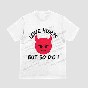Miłość boli Little Devil Energy Devil emoji t shirt design png