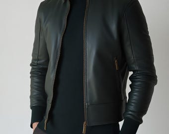 Chaqueta de cuero desgastado hecha a mano / Abrigo de moto para hombre / Abrigo de piel de oveja con cuello alto