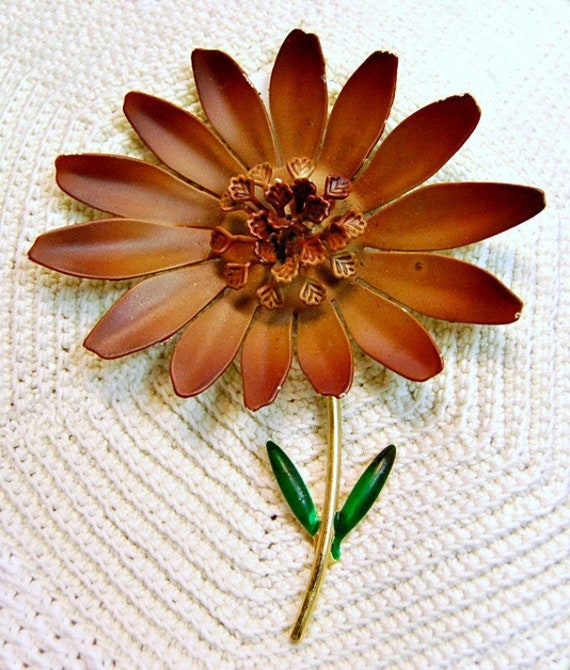 1970s Large Orange-Brown Enamel Daisy Sunflower Br