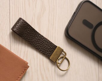 Personalized Leather Keyring, Custom Engraved Leather Keychain, Premium Leather Keyring, Personalized Gifts for Dad Grandad Mum