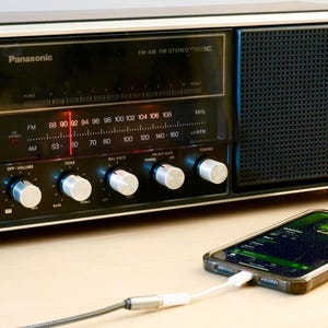 Sleek Panasonic AM/FM Radio Audio System | 1977 | Excellent Condition | Woodgrain | Black | Phono Input | Powerful