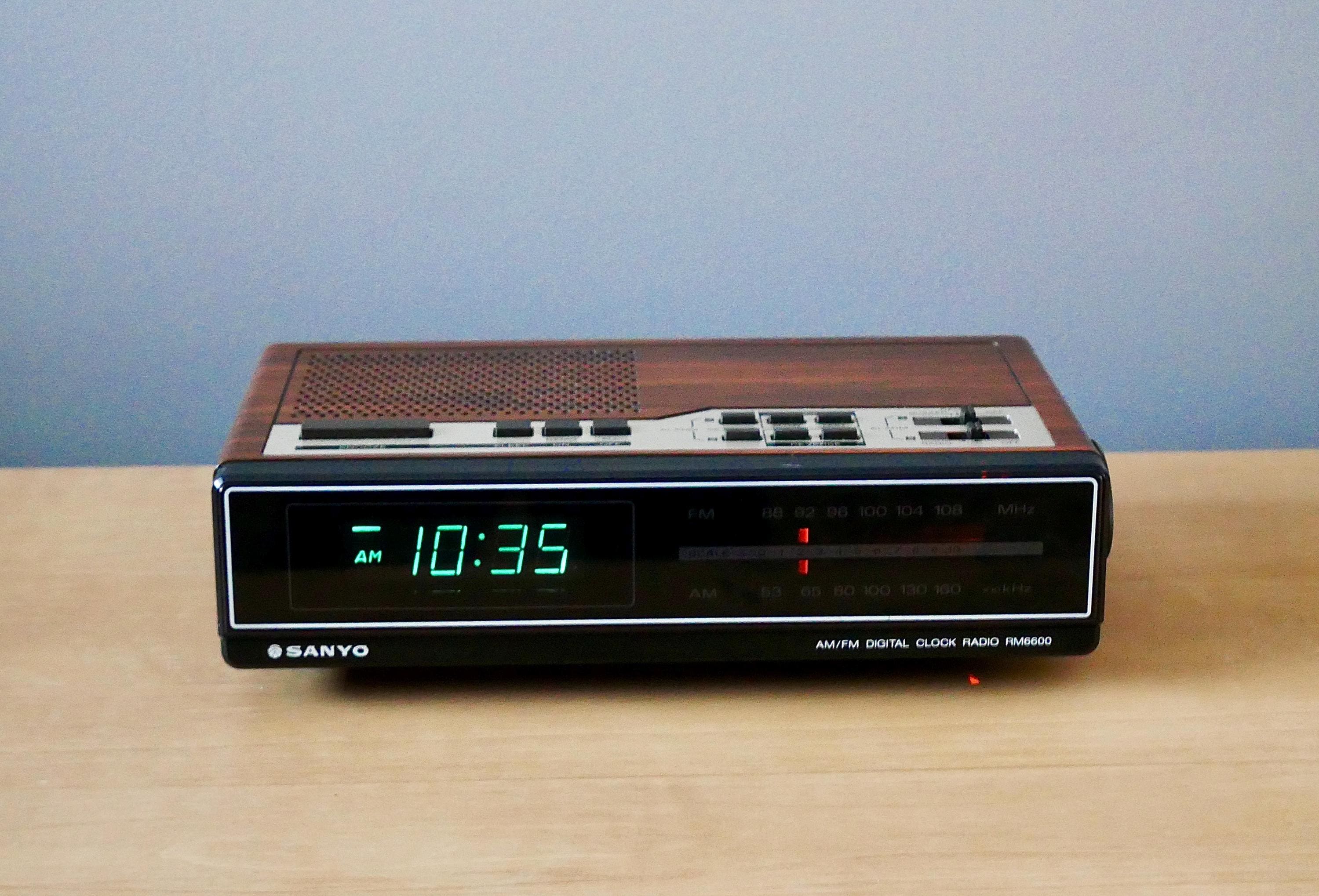 Sanyo Alarm Clock - Etsy