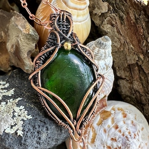 Premium Labradorite Cabochon Pendant / Crystal Gemstone Minerals Healing Stone Copper Macrame Wire Jewelry with Chain