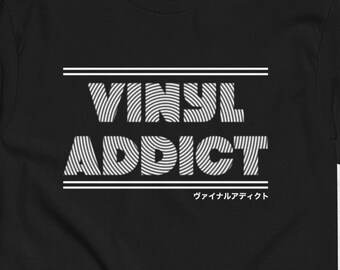 Vinyl Addict Unisex Graphic T-shirt,  Music Lover tee, for record collectors, Japanese typography tshirt