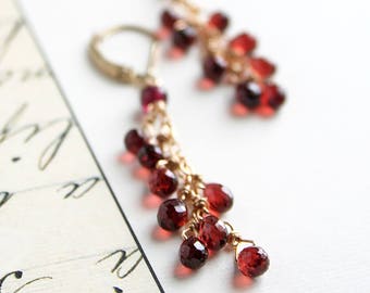 Boucles d'oreilles grenat, boucles d'oreilles pendantes rouges, pierre de naissance de janvier