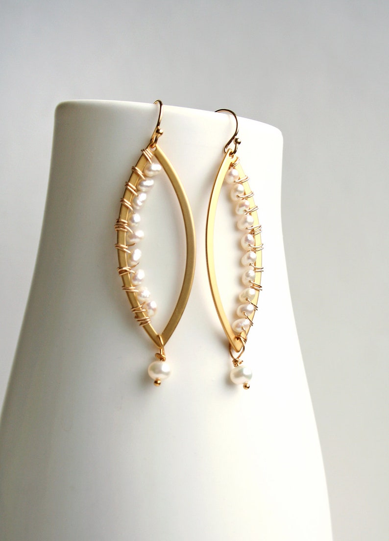 Modern Pearl Earrings, Bridal Earrings, Wedding Earrings, Bridesmaid Earrings image 1