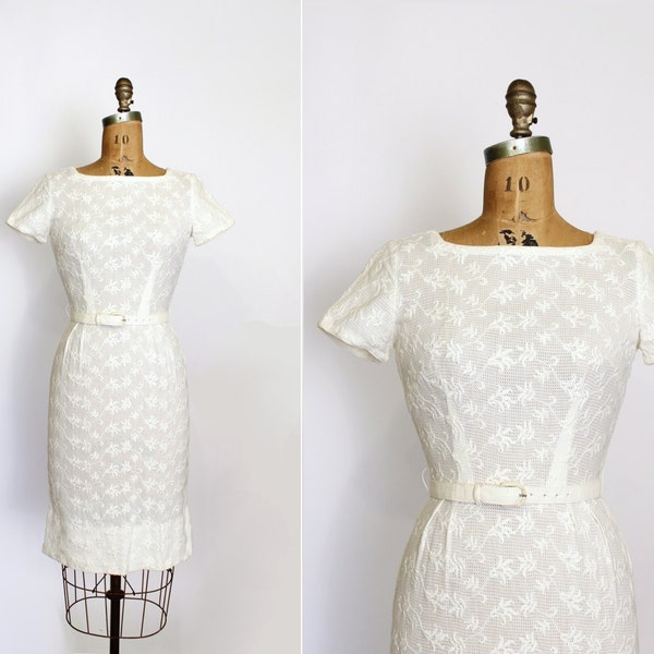 1950s dress small - vintage 50s wiggle dress - white - l'aiglon - embroidered floral pattern