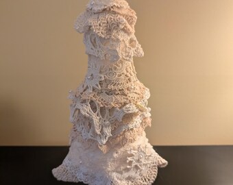 Árbol de tapete navideño antiguo reciclado