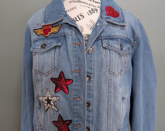 Chaqueta vaquera reciclada con diamantes de imitación