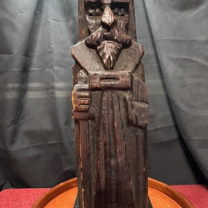 Vintage Handmade Carved Wood Medieval King Wine Bottle Holder Box Casket Safe 16.25 Inches Tall by 5.5 Inches Wide