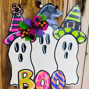 Halloween ghost door hanger , seasonal door hanger , ghost door hanger , Halloween