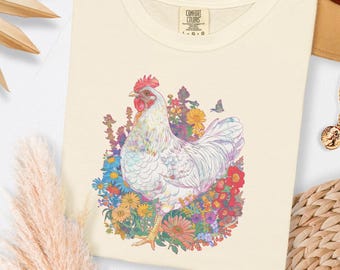Skurriles Huhn Blumen Grafik T-Shirt Boho Bauernhof Shirt Bunter Hahn Print Komfort Farben 1717 Surreal Cottagecore POD Geschenk für Henne Liebhaber