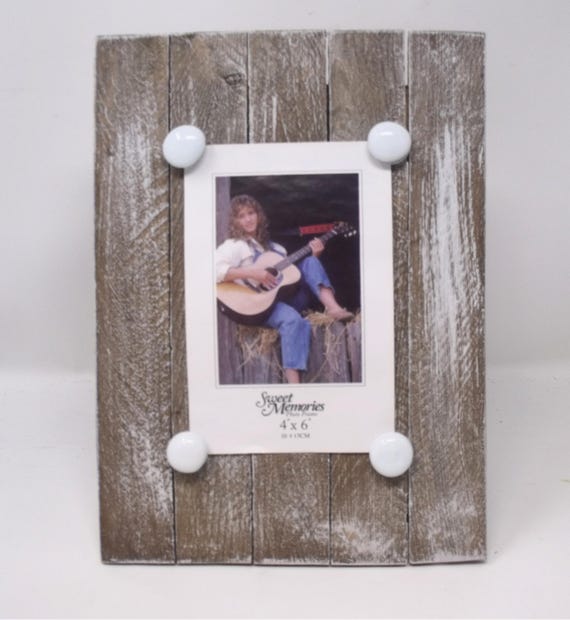 Unique Rustic 4 x 6 photo display / picture frame