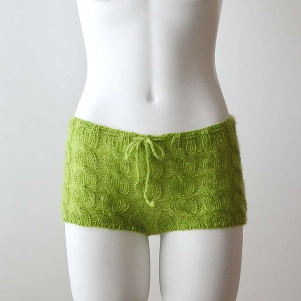 Cable knit mohair shorts in green