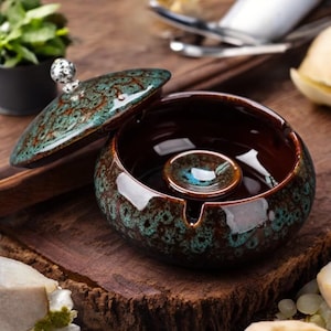 Ashtray With Lid