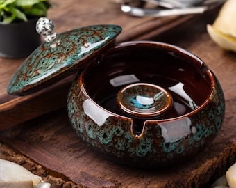 Windproof Ceramic Ashtray with Lid – Smokeless Handmade Ash Holder for Office, Patio, Outdoor Use – Gift for Smokers & Cigar Lovers
