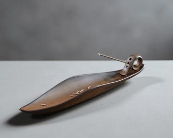 Handmade Ceramic Incense Holder: Minimalist Zen Meditation Decor