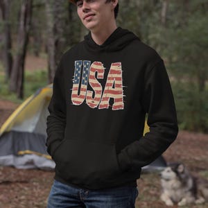 Distressed USA Flag Hoodie – Vintage American Flag Sweatshirt with Weathered Style for Patriotic 4th of July and Independence Wear