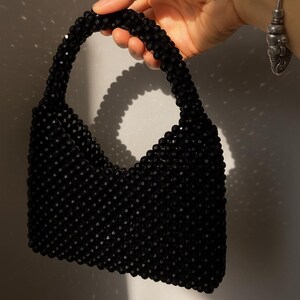 Bolso de mano con cuentas de perla negra hecho a mano: elegante bolso de noche para mujer, elegante cartera de mano, un regalo único para aniversario.
