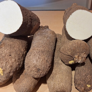 Ghana Pona Yam/ Yam scatola intera/ Yam mezza scatola/ Yam un quarto di scatola/ Ghana Yam fresco/ Yam dolce.